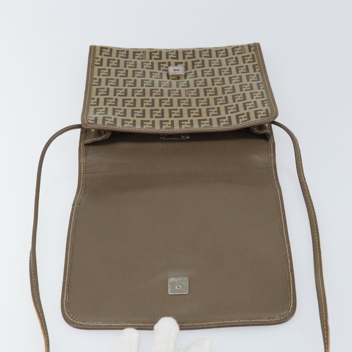 FENDI Zucchino Canvas Shoulder Bag Beige Auth 166774