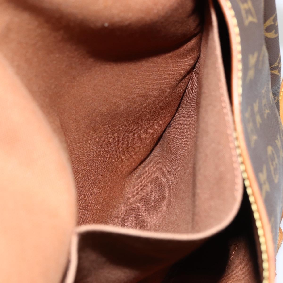 LOUIS VUITTON Monogram Saumur 43 Shoulder Bag M42252 LV Auth 166833A