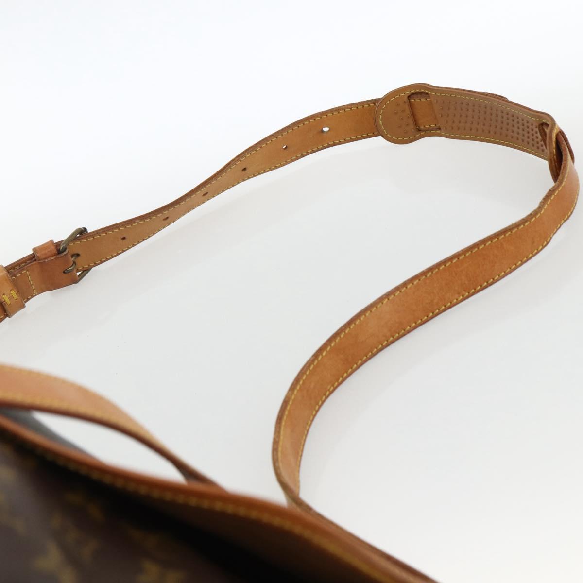 LOUIS VUITTON Monogram Saumur 43 Shoulder Bag M42252 LV Auth 166833A