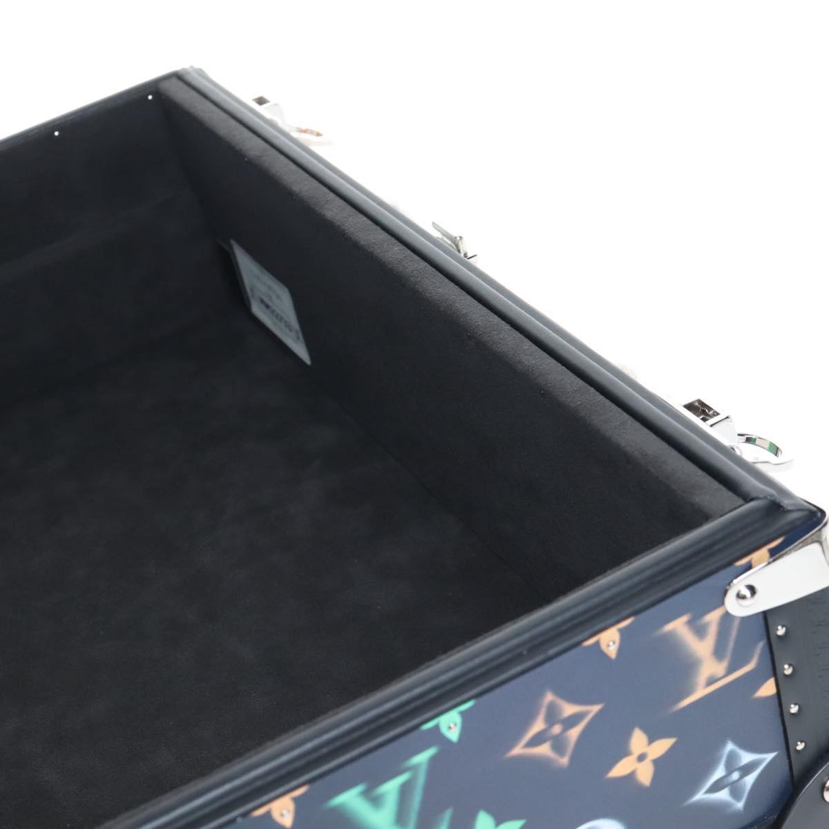 LOUIS VUITTON LV Portrait Colm Dylan Coffret 16 Box M10248 LV Auth 167895SM