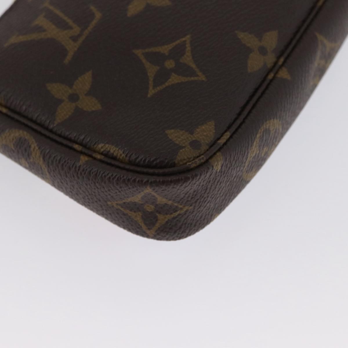 LOUIS VUITTON Monogram Ski Bear Mini Pochette Accessoires Pouch M67769 168066SAM