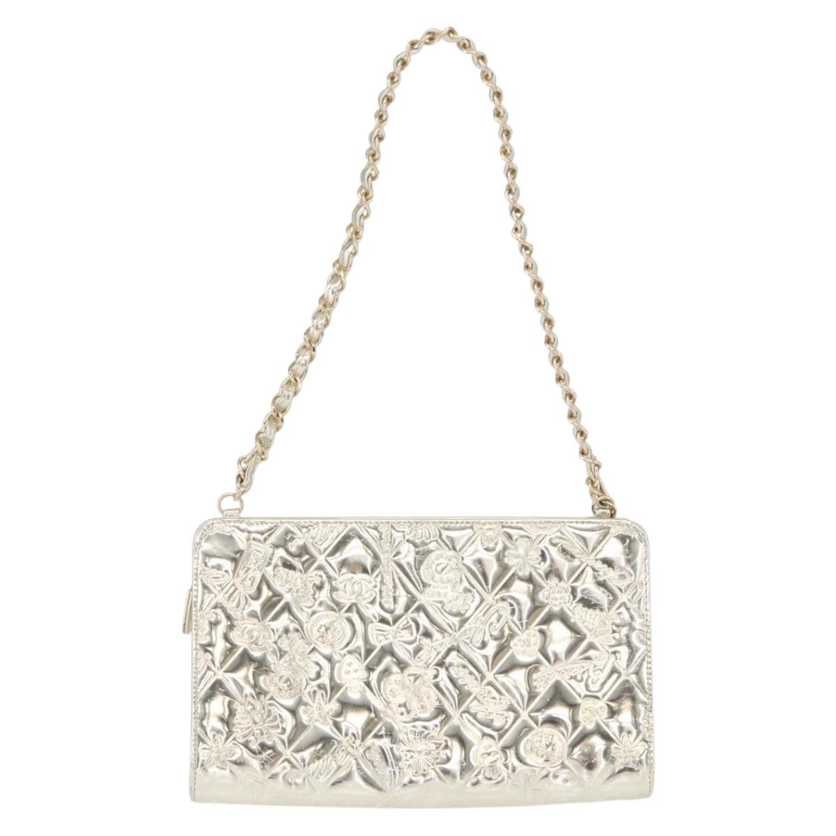 CHANEL Matelasse Shoulder Bag Patent leather Gold CC Auth 168139