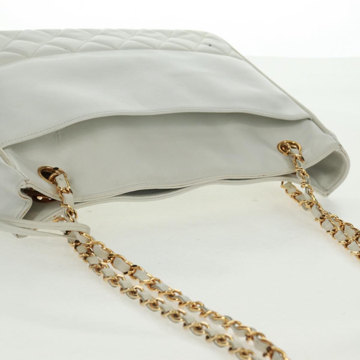 CHANEL Matelasse Chain Shoulder Bag Lamb Skin White Gold CC Auth 168177V