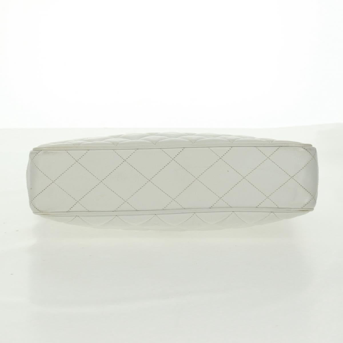 CHANEL Matelasse Chain Shoulder Bag Lamb Skin White Gold CC Auth 168177V