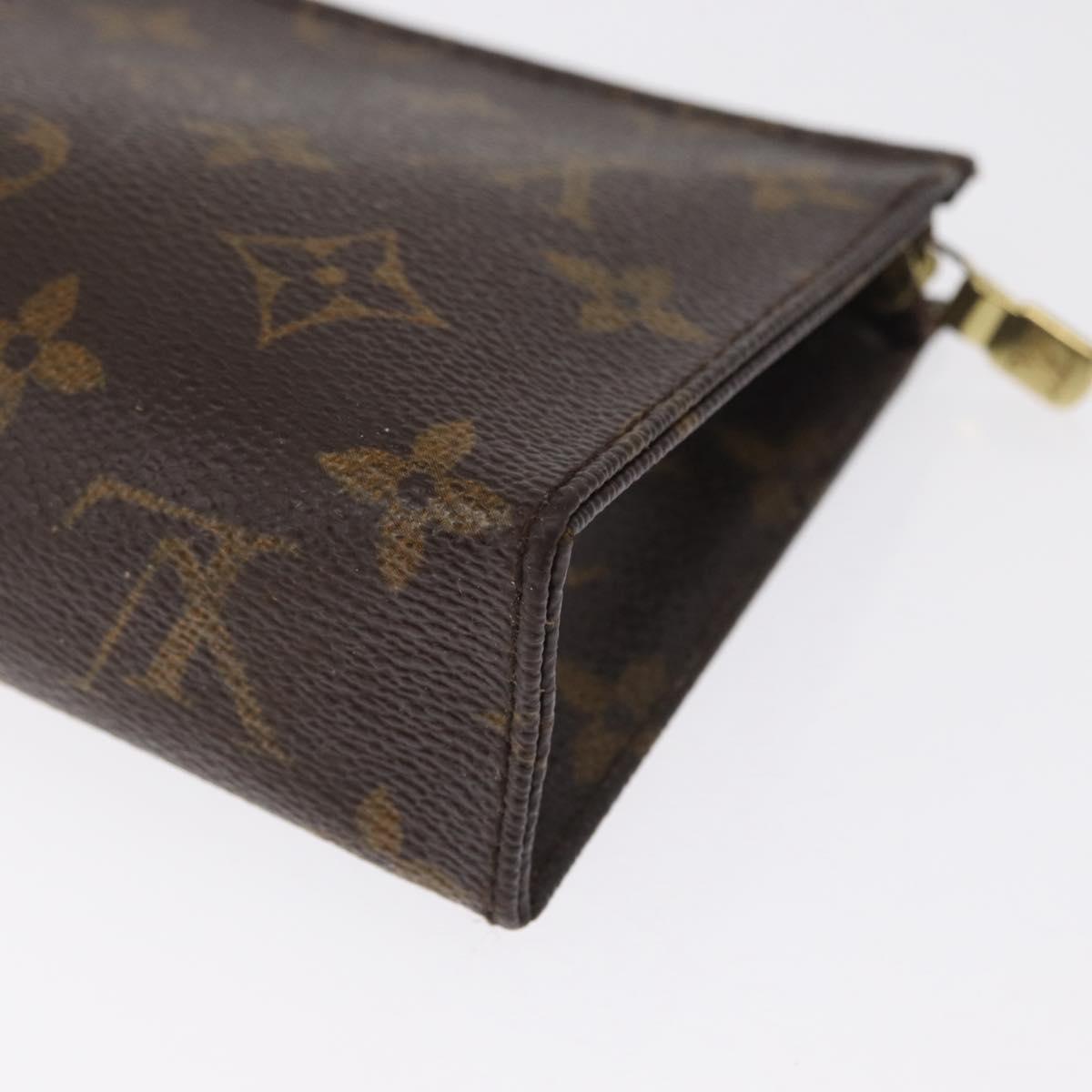 LOUIS VUITTON Monogram Poche Toilette 15 Pouch M47546 LV Auth 168185