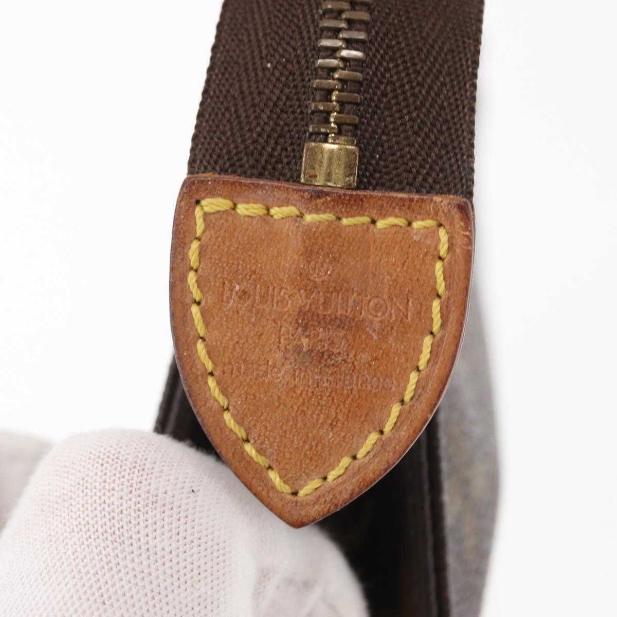 LOUIS VUITTON Monogram Poche Toilette 15 Pouch M47546 LV Auth 168185