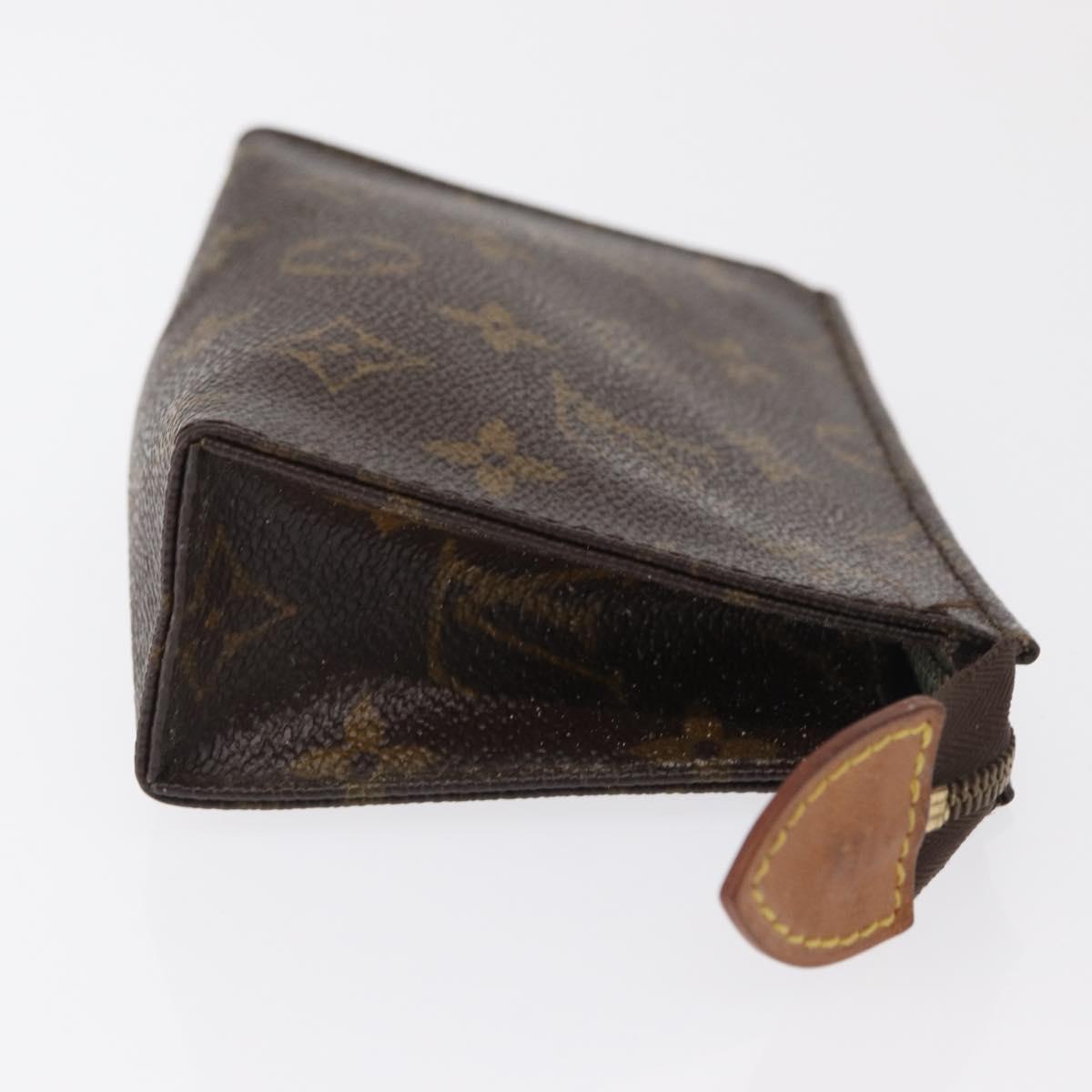 LOUIS VUITTON Monogram Poche Toilette 15 Pouch M47546 LV Auth 168185