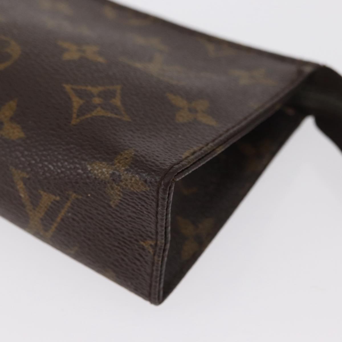 LOUIS VUITTON Monogram Poche Toilette 15 Pouch M47546 LV Auth 168185