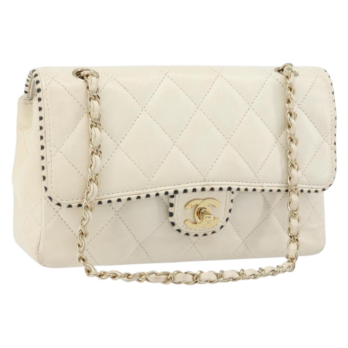 CHANEL Matelasse 25 Chain Shoulder Bag Leather White Gold CC Auth 168320V