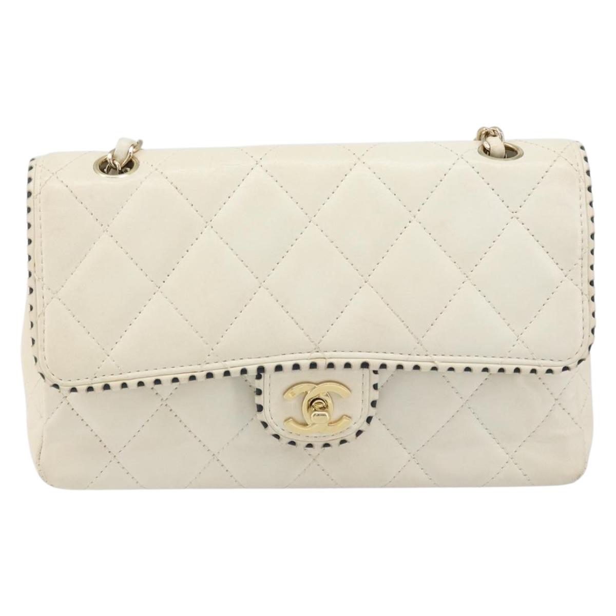 CHANEL Matelasse 25 Chain Shoulder Bag Leather White Gold CC Auth 168320V
