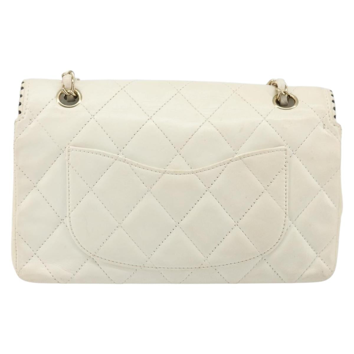CHANEL Matelasse 25 Chain Shoulder Bag Leather White Gold CC Auth 168320V