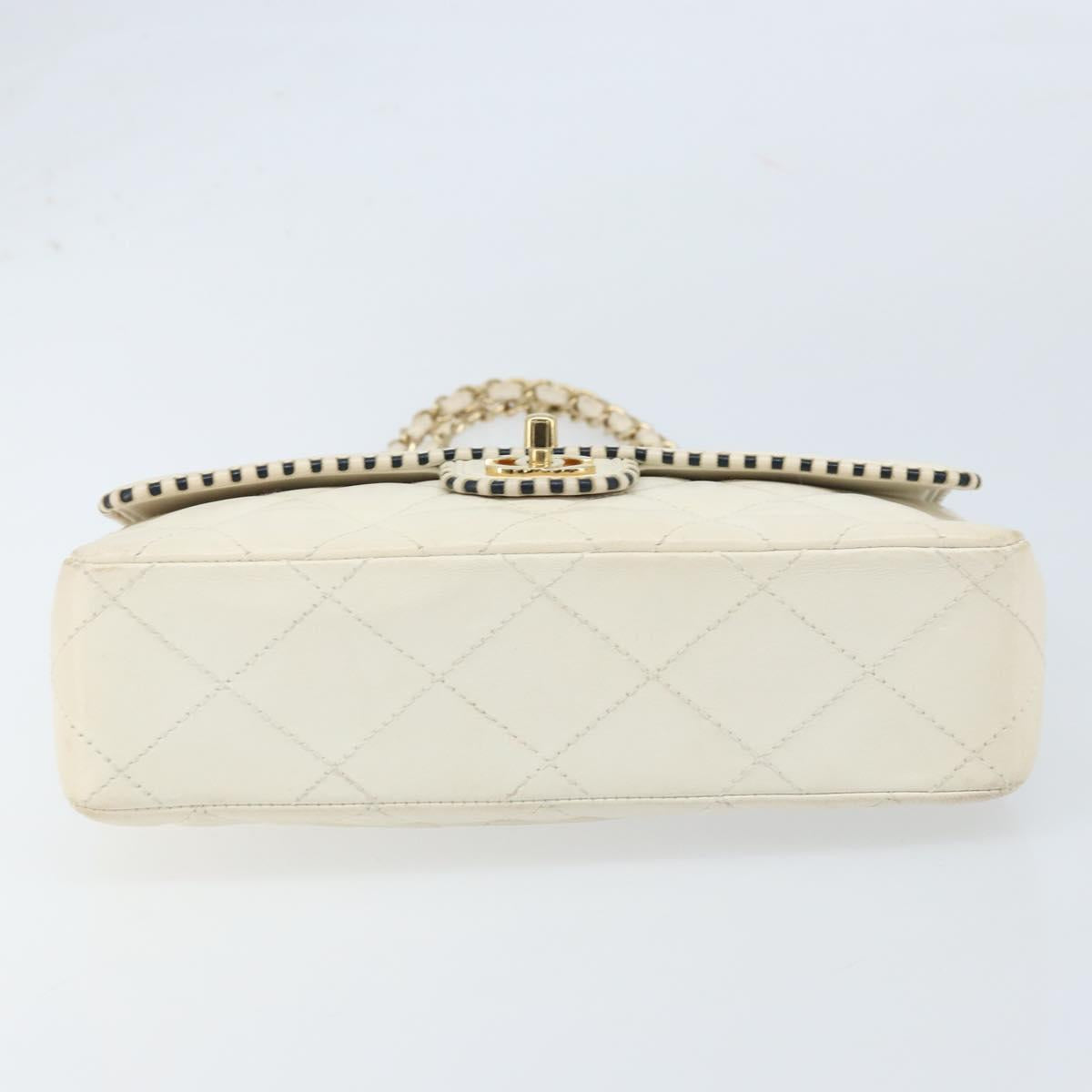 CHANEL Matelasse 25 Chain Shoulder Bag Leather White Gold CC Auth 168320V