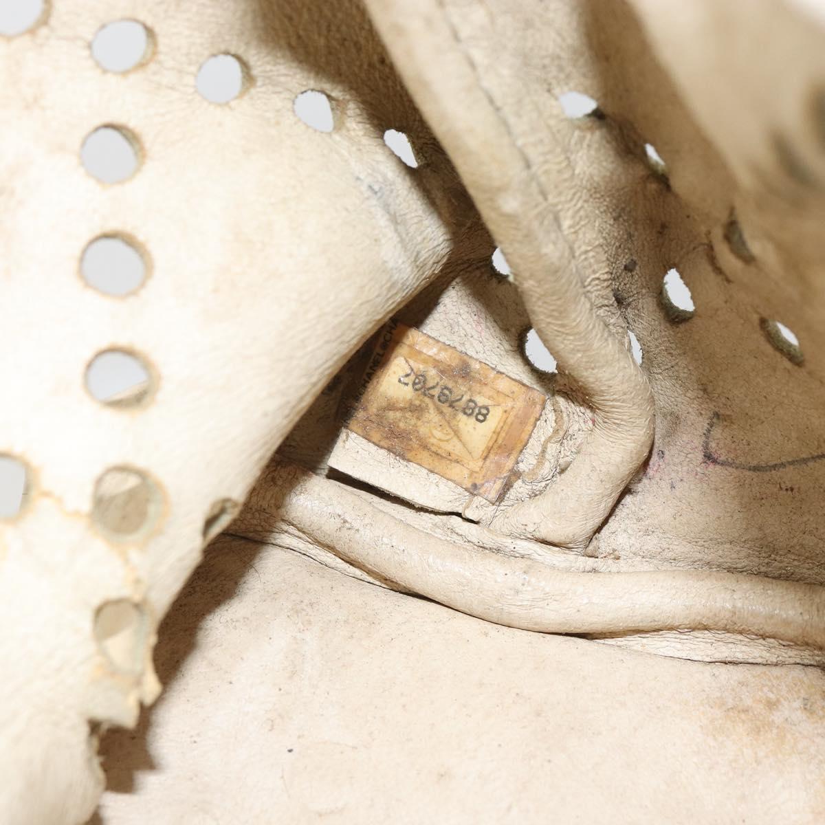 CHANEL Hand Bag Patent leather Ivory Gold CC Auth 168387