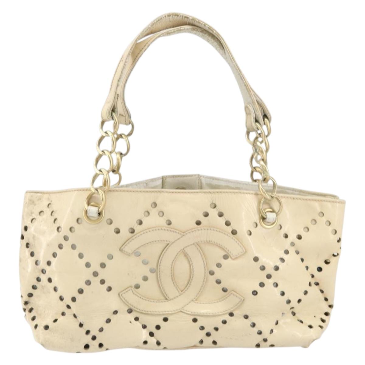 CHANEL Hand Bag Patent leather Ivory Gold CC Auth 168387