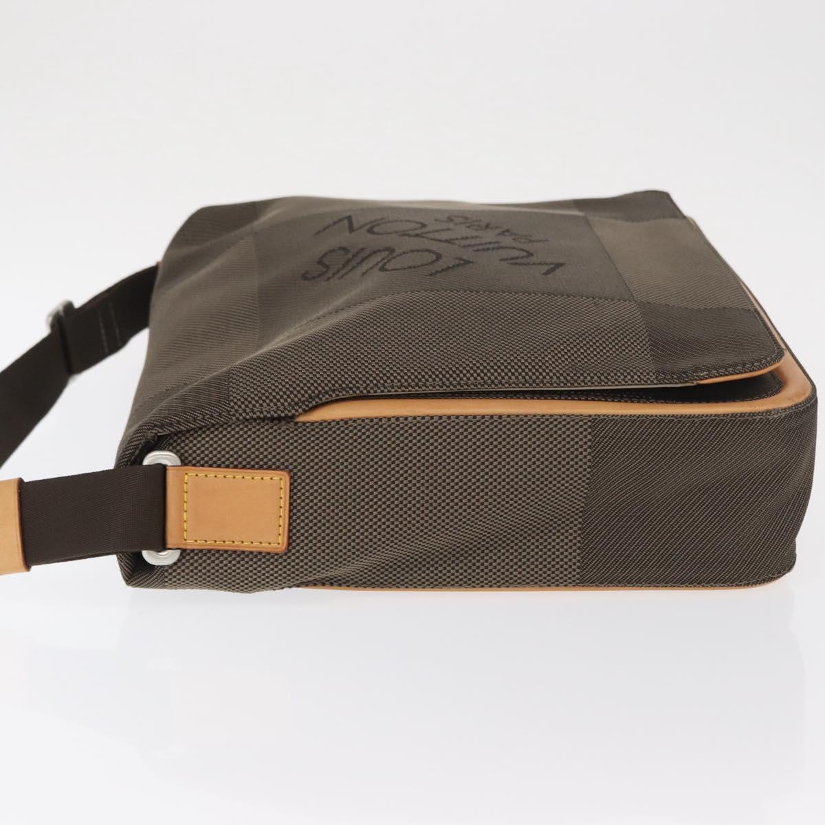 LOUIS VUITTON Damier Geant Messager Shoulder Bag Tail M93030 LV Auth 168478