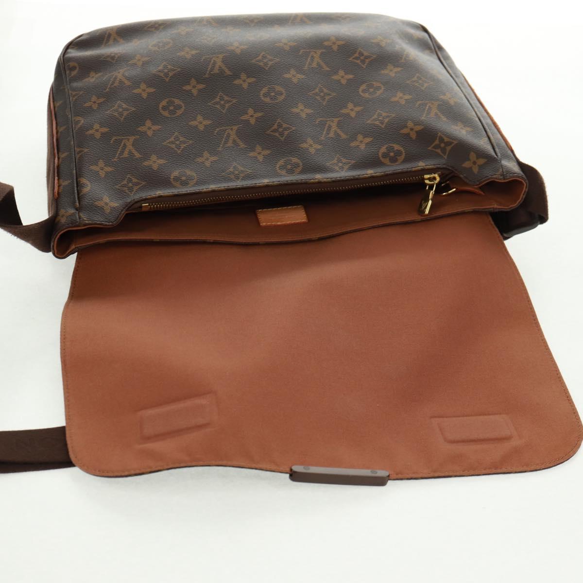 LOUIS VUITTON Monogram Messenger MM Bobourg Shoulder Bag M97038 LV Auth 168659V