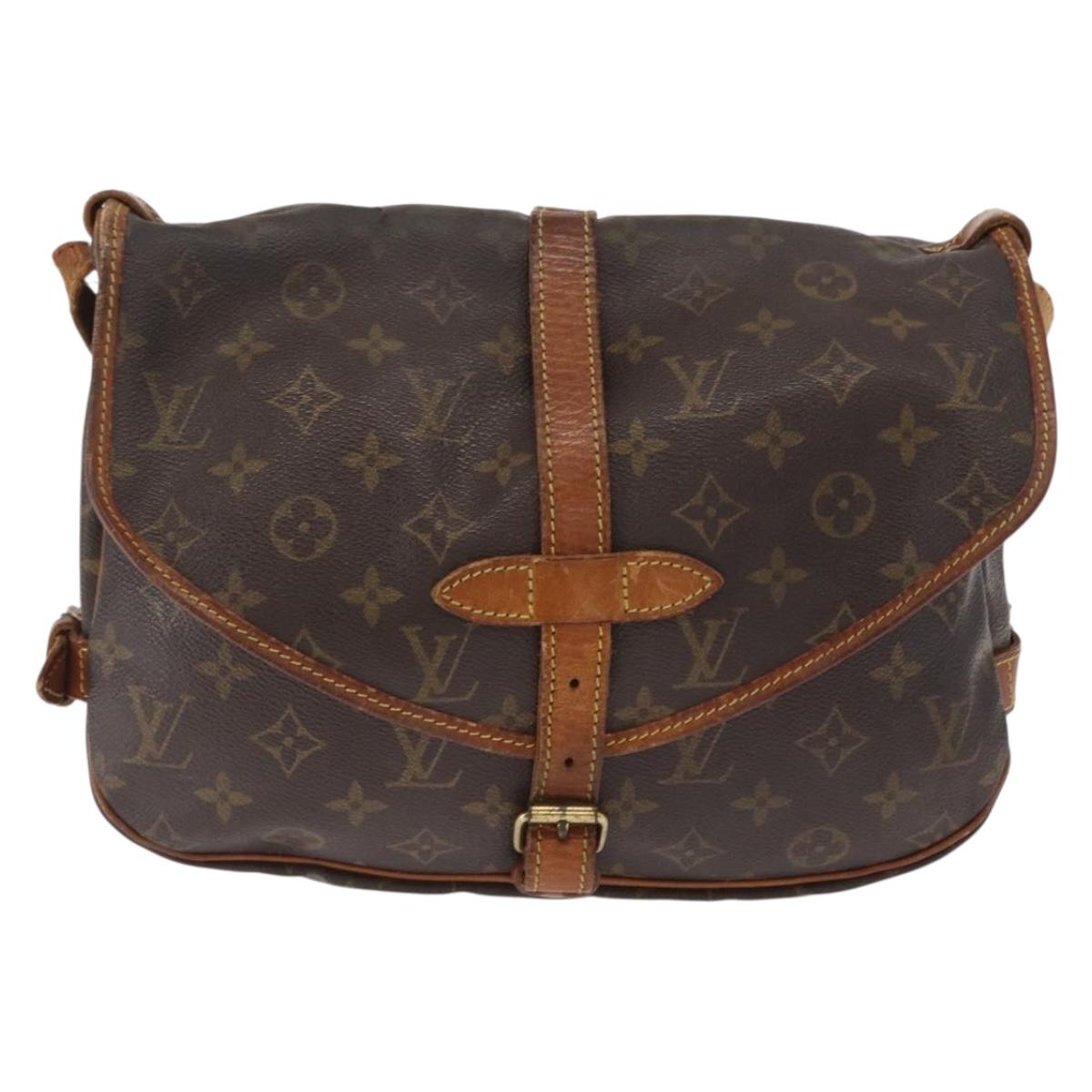 LOUIS VUITTON Monogram Saumur 30 Shoulder Bag M42256 LV Auth 168684