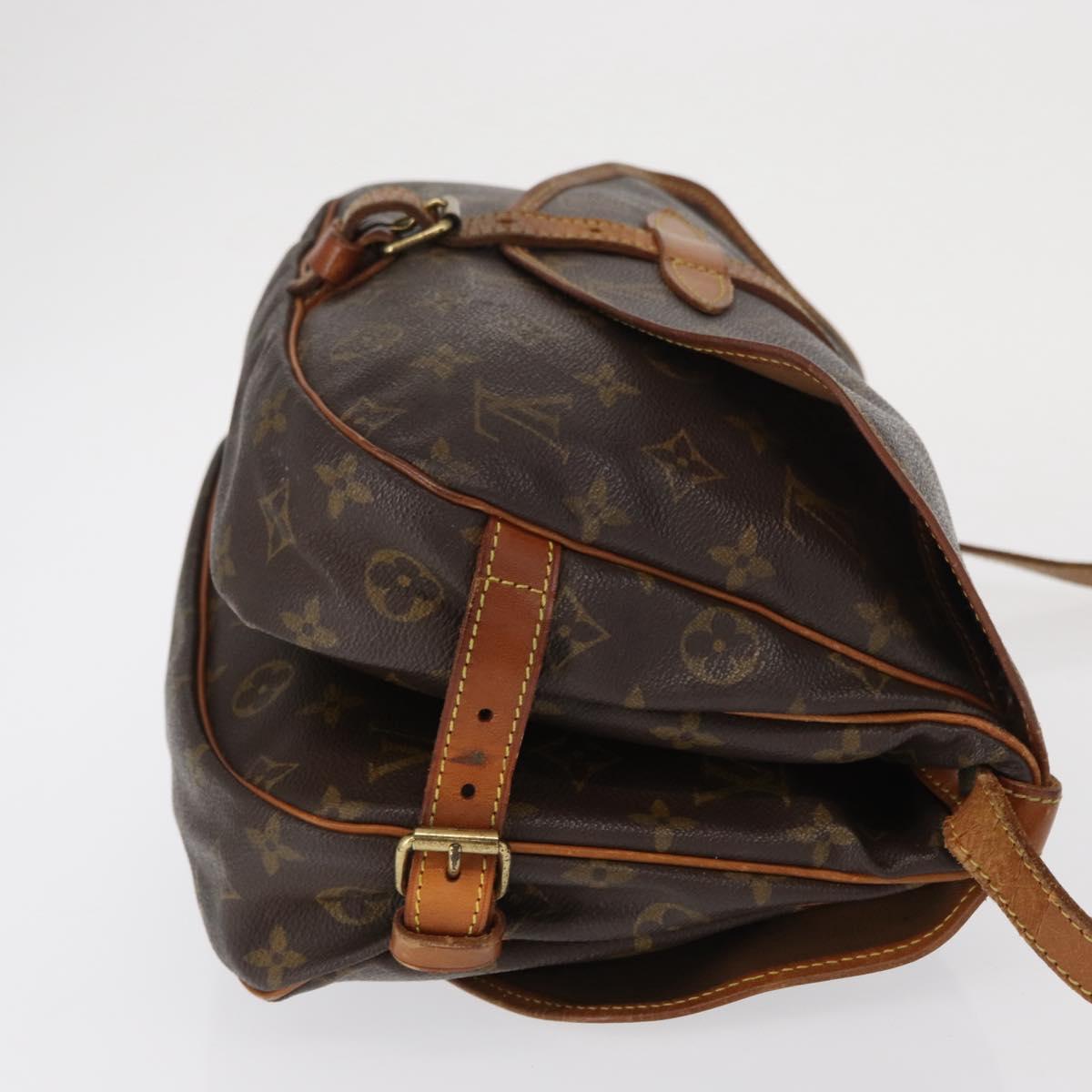 LOUIS VUITTON Monogram Saumur 30 Shoulder Bag M42256 LV Auth 168684