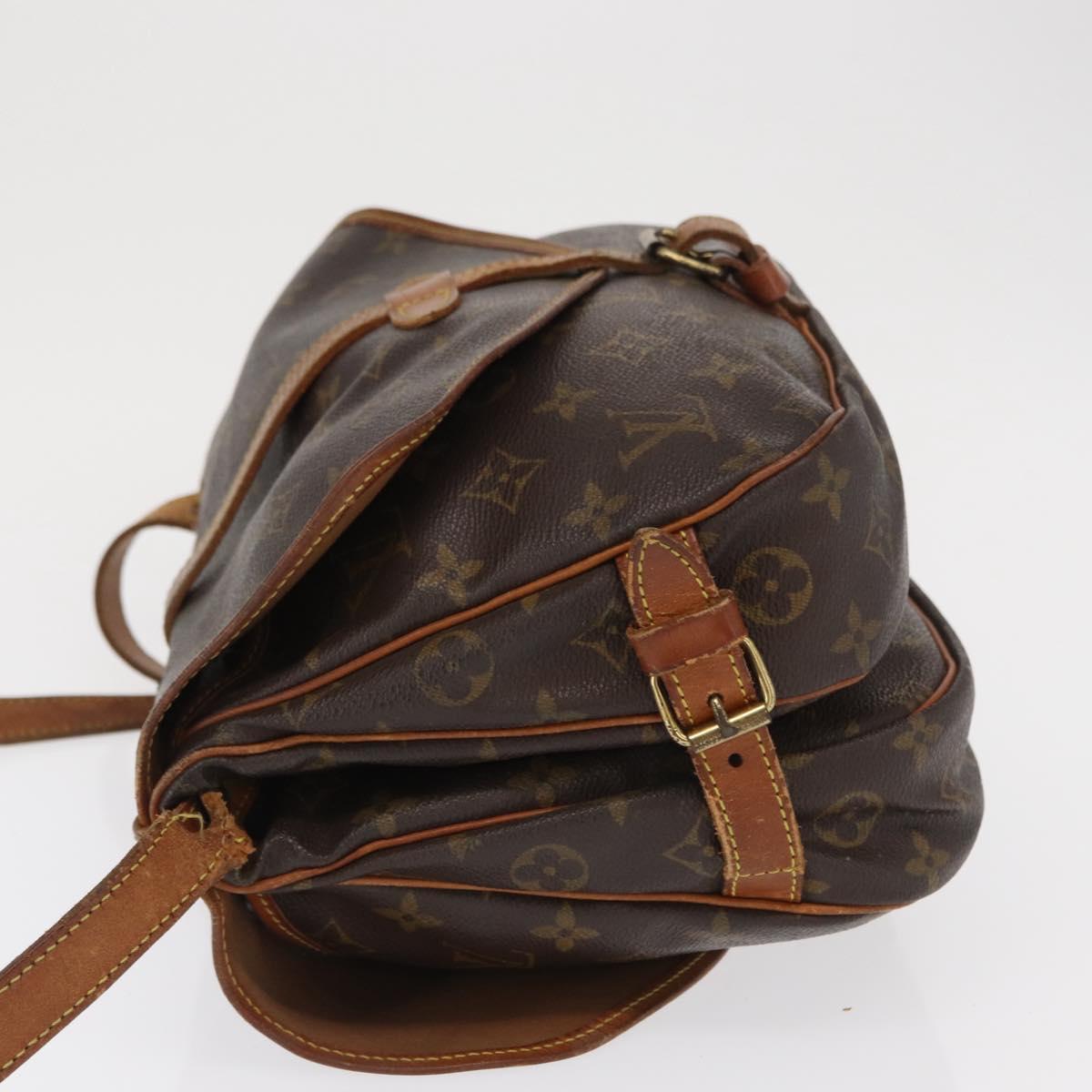 LOUIS VUITTON Monogram Saumur 30 Shoulder Bag M42256 LV Auth 168684