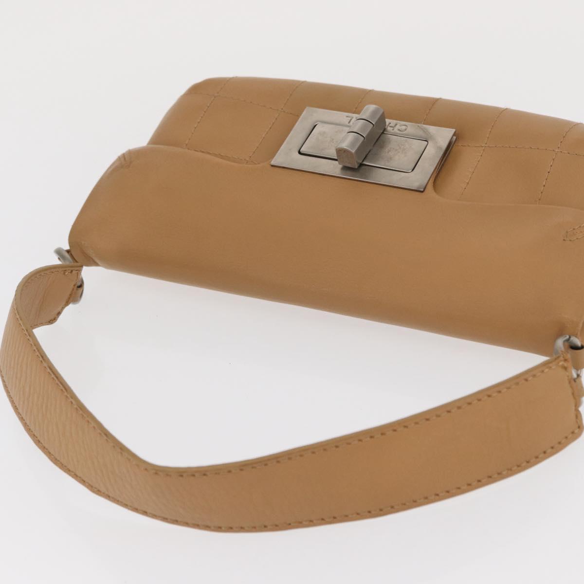 CHANEL Choco Bar 2.55 Shoulder Bag Leather Beige Silver CC Auth 169085