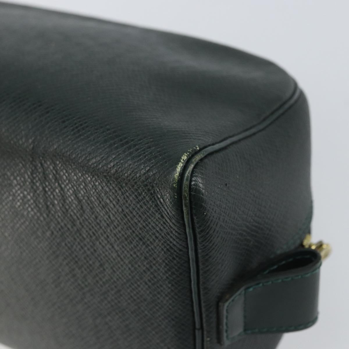 LOUIS VUITTON Taiga Trousse Toilette PM Clutch Bag Epicea M30224 LV Auth 169251