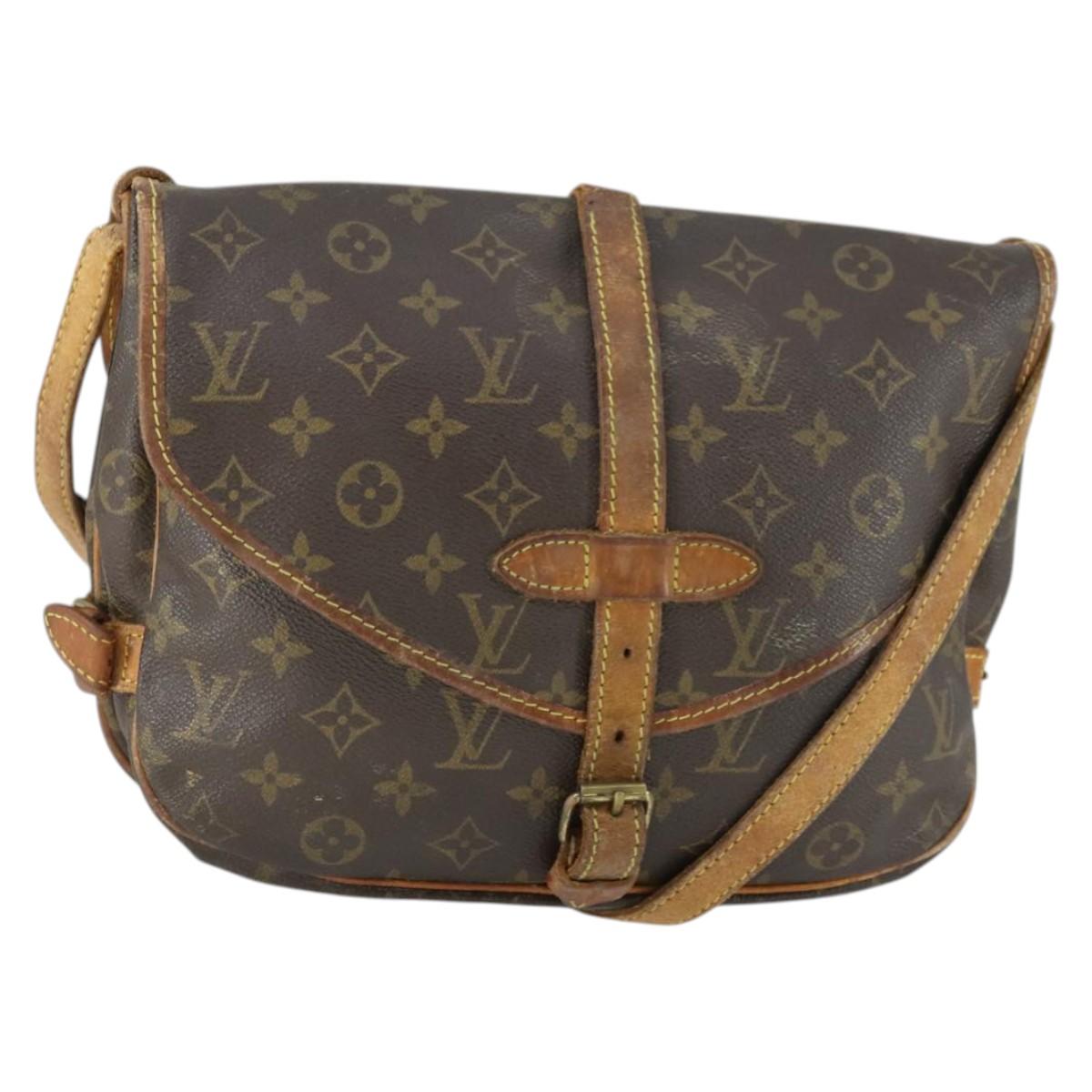 LOUIS VUITTON Monogram Saumur 30 Shoulder Bag M42256 LV Auth 169318