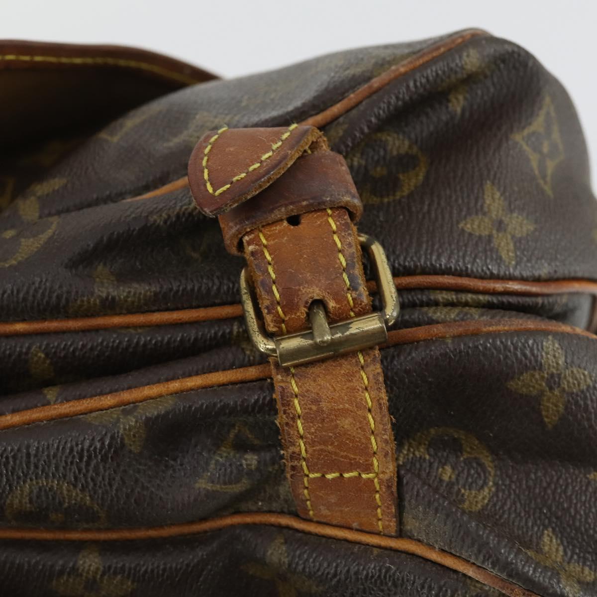 LOUIS VUITTON Monogram Saumur 30 Shoulder Bag M42256 LV Auth 169318