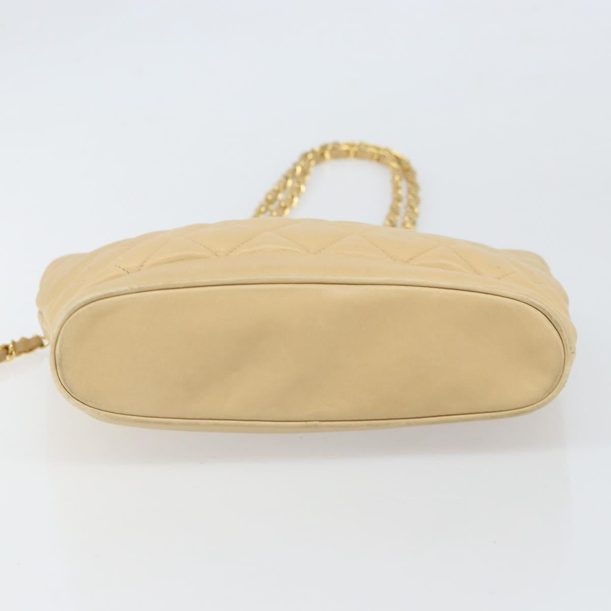 CHANEL Chain Matelasse Shoulder Bag Leather Beige Gold CC Auth 169546