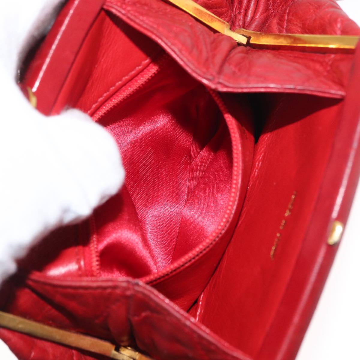 CHANEL Chain Shoulder Pouch Matelasse Leather Red Gold CC Auth 169581