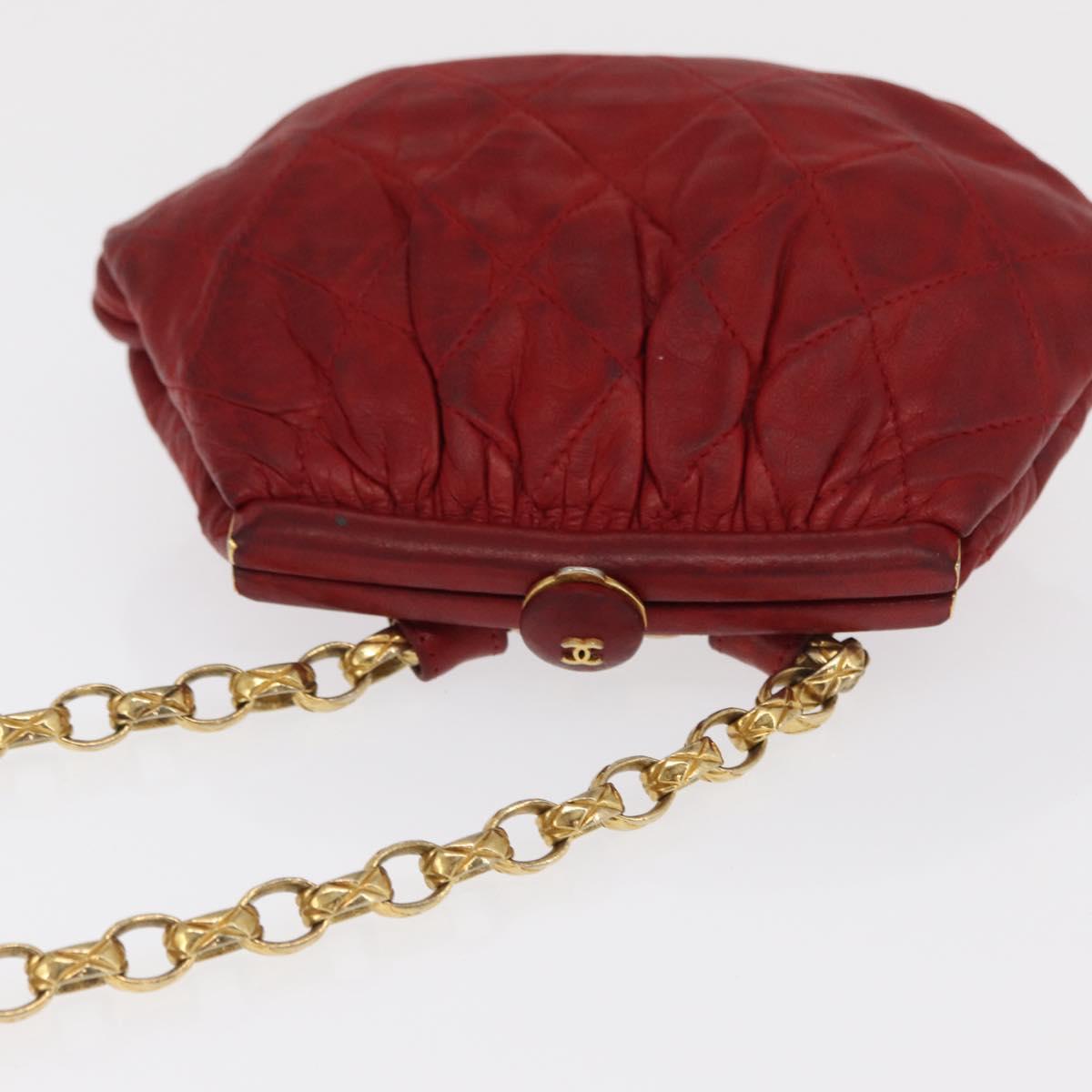 CHANEL Chain Shoulder Pouch Matelasse Leather Red Gold CC Auth 169581