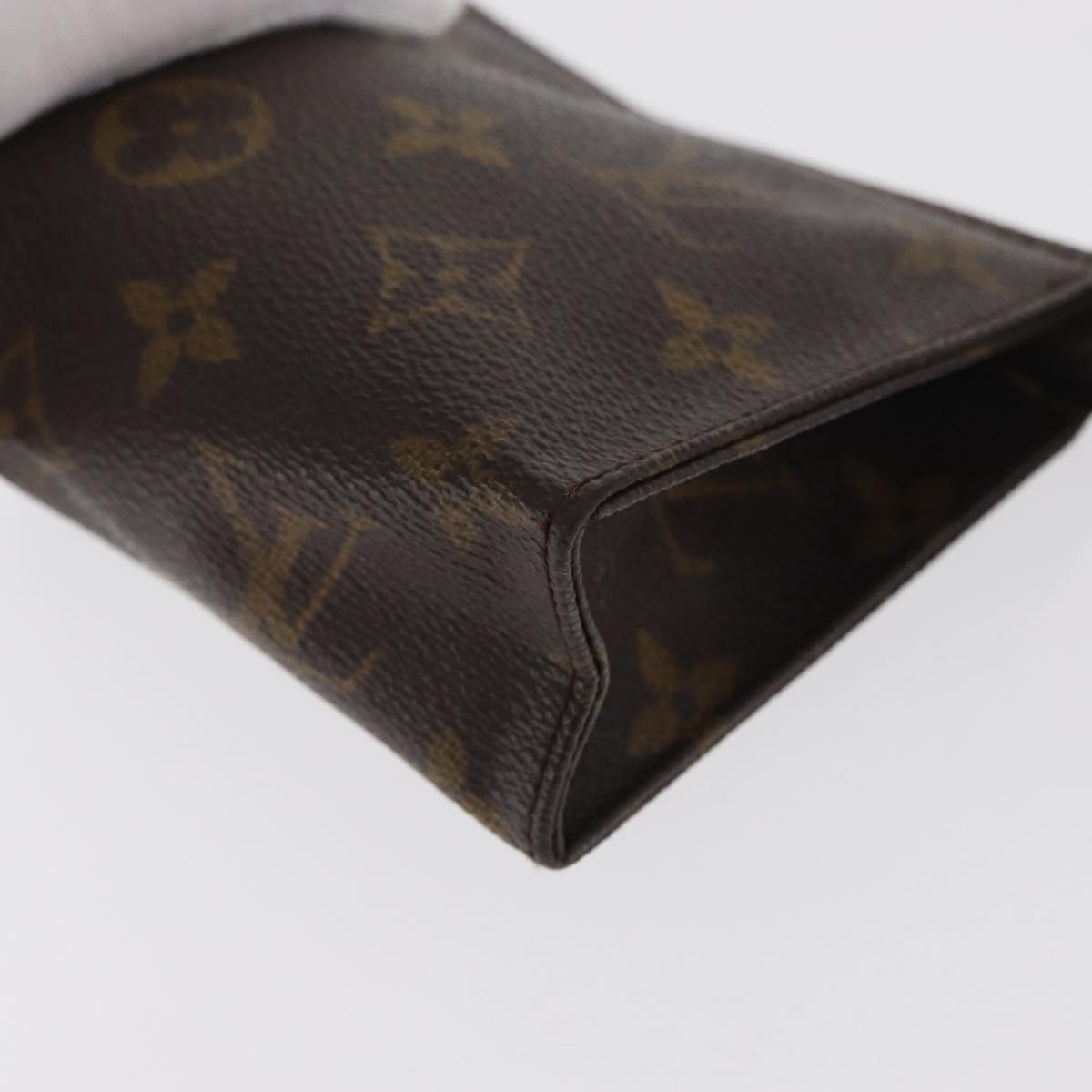 LOUIS VUITTON Monogram Poche Toilette 15 Pouch M47546 LV Auth 169652