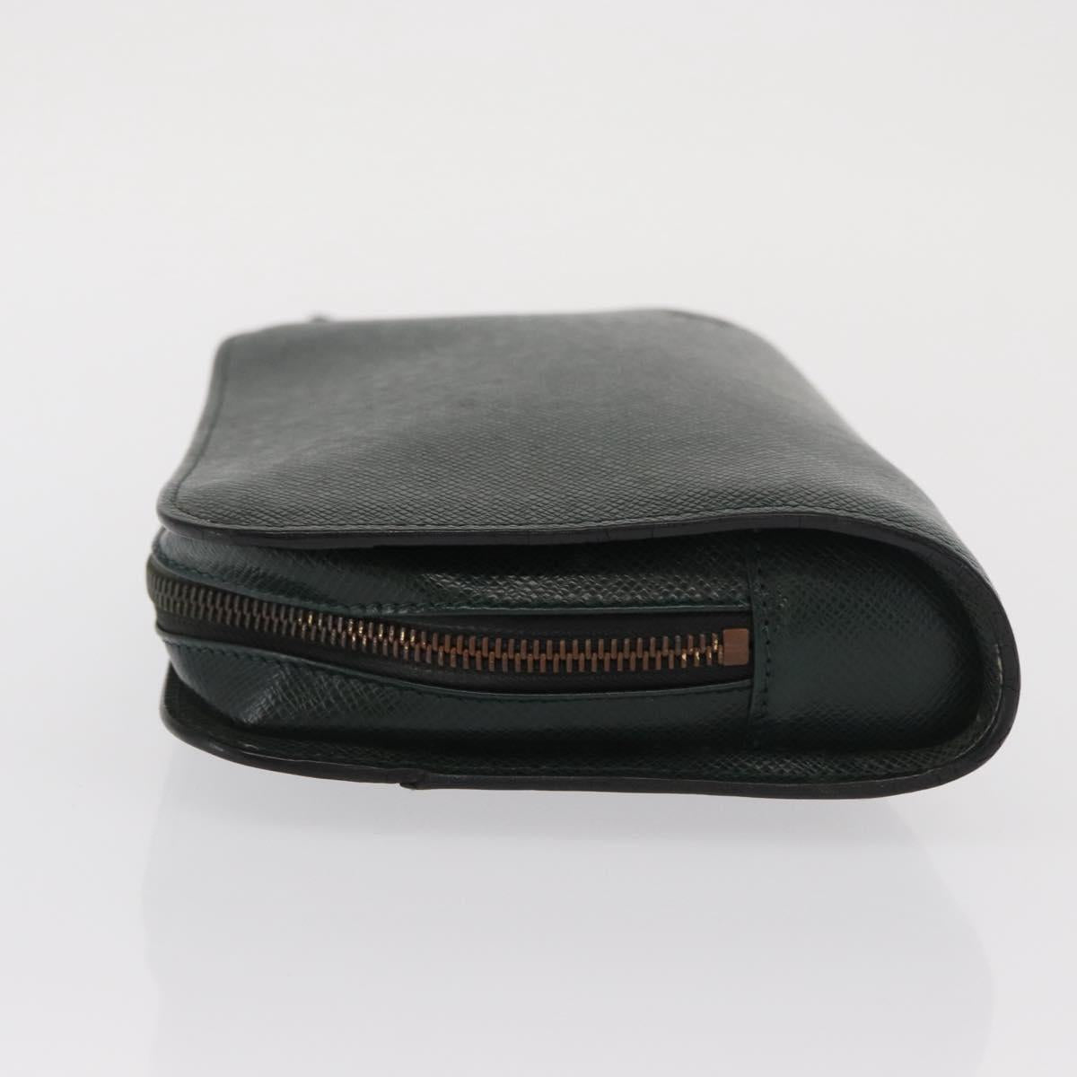 LOUIS VUITTON Taiga Baikal Clutch Bag Epicea M30184 LV Auth 169738