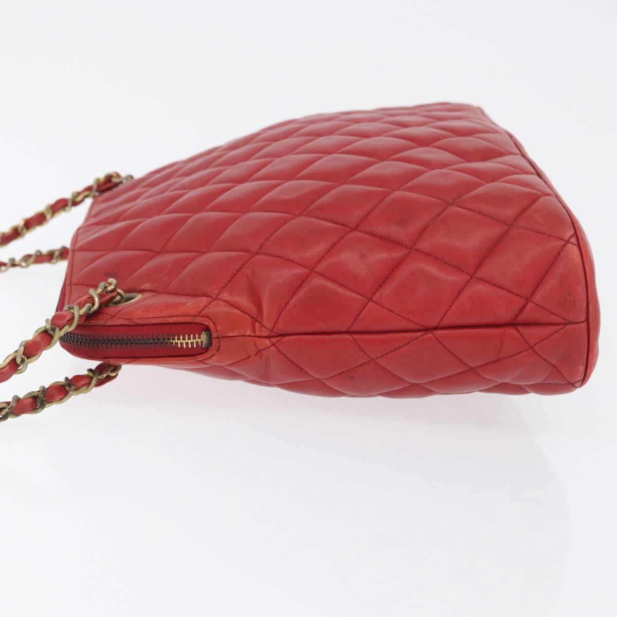CHANEL Matelasse Chain Shoulder Bag Leather Red Gold CC Auth 169739