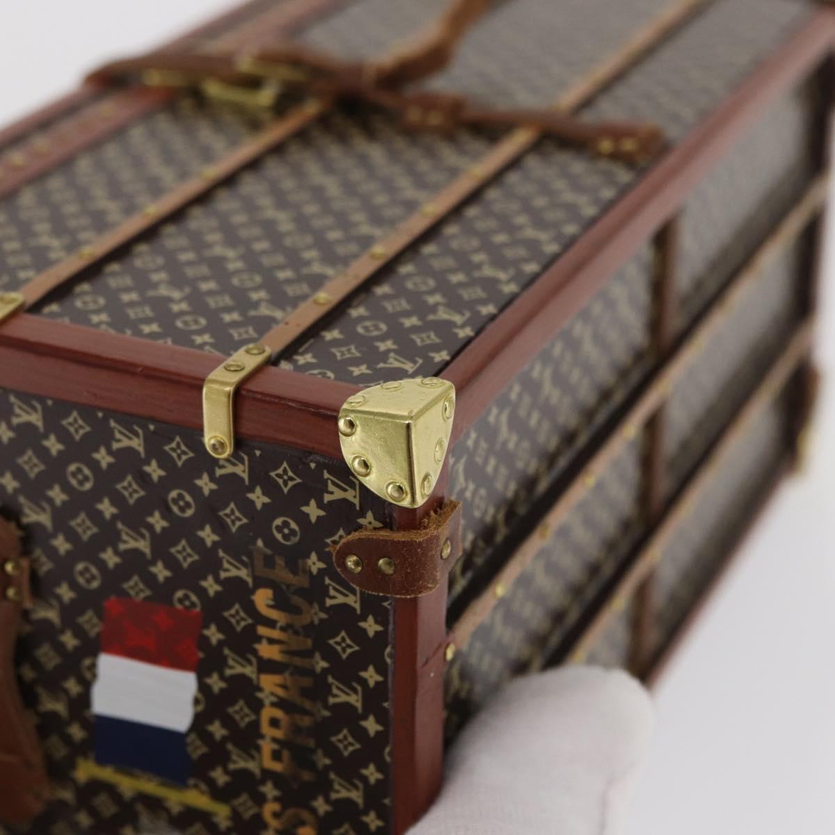 LOUIS VUITTON Miss France Paper Weight Brown M99408 LV Auth 169921