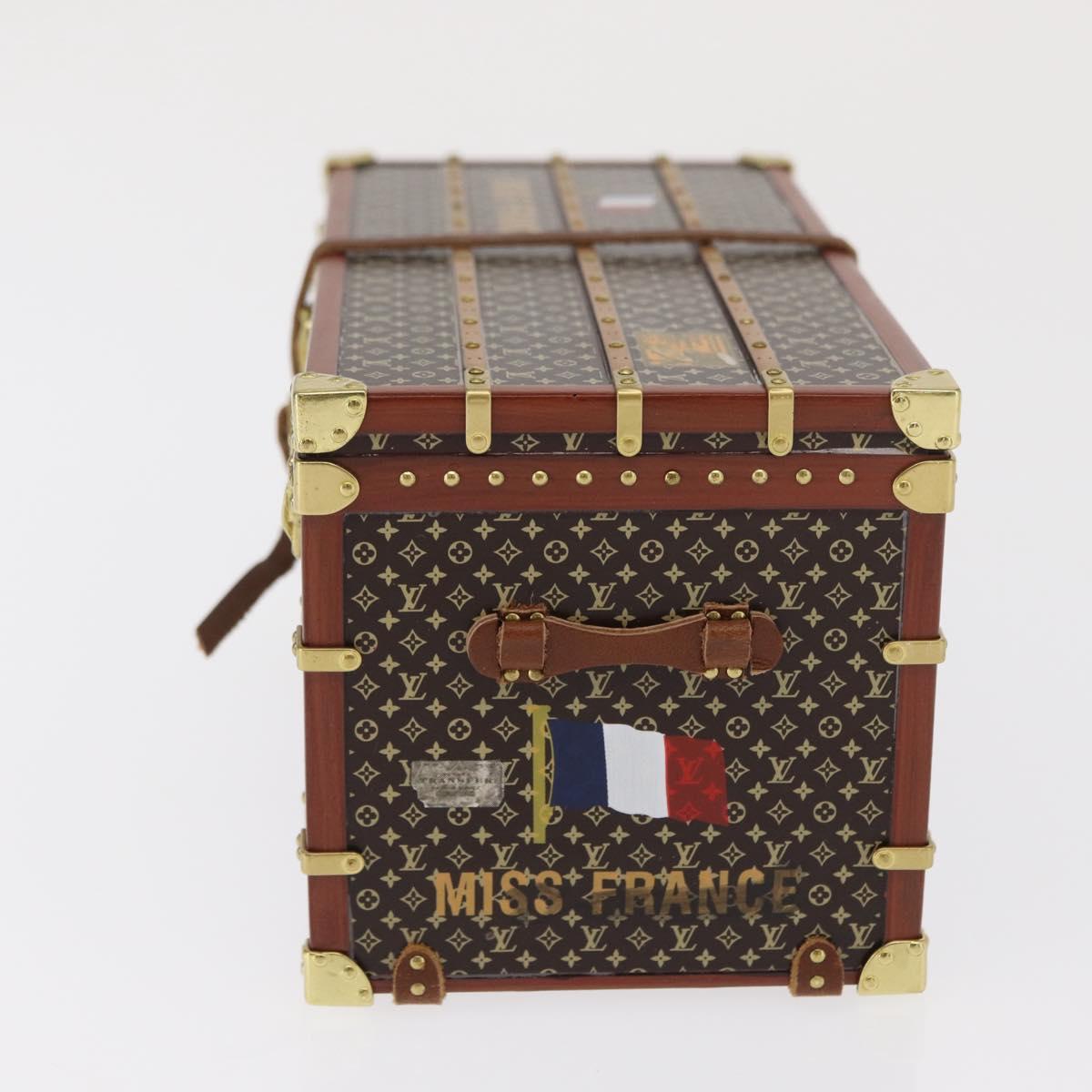 LOUIS VUITTON Miss France Paper Weight Brown M99408 LV Auth 169921