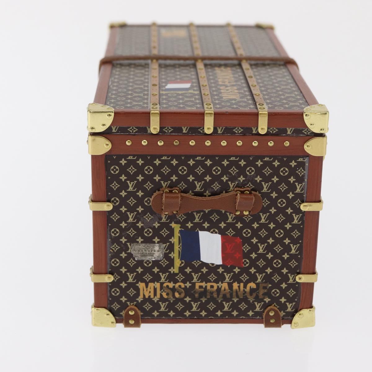 LOUIS VUITTON Miss France Paper Weight Brown M99408 LV Auth 169921