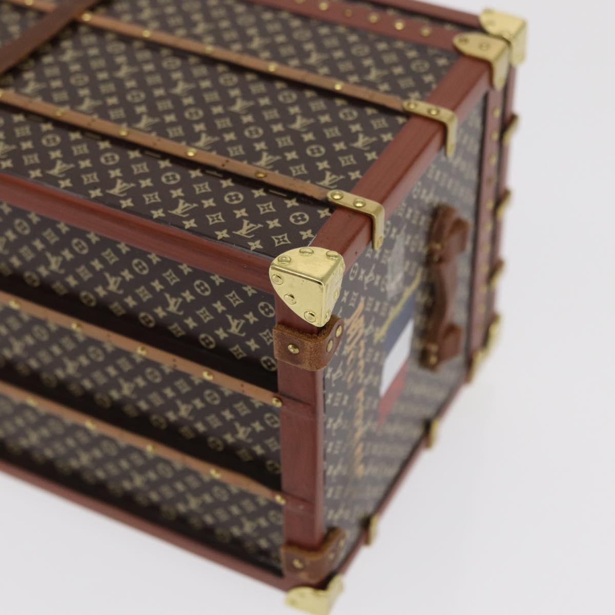 LOUIS VUITTON Miss France Paper Weight Brown M99408 LV Auth 169921