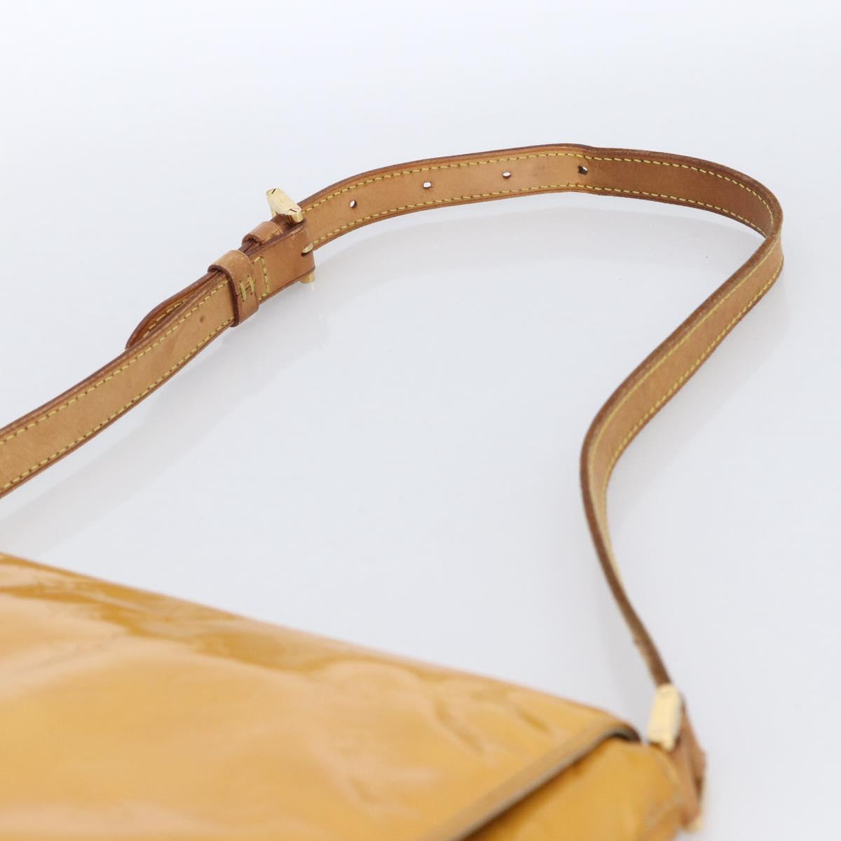 LOUIS VUITTON Monogram Vernis Thompson Street Bag Beige M91301 LV Auth 170059