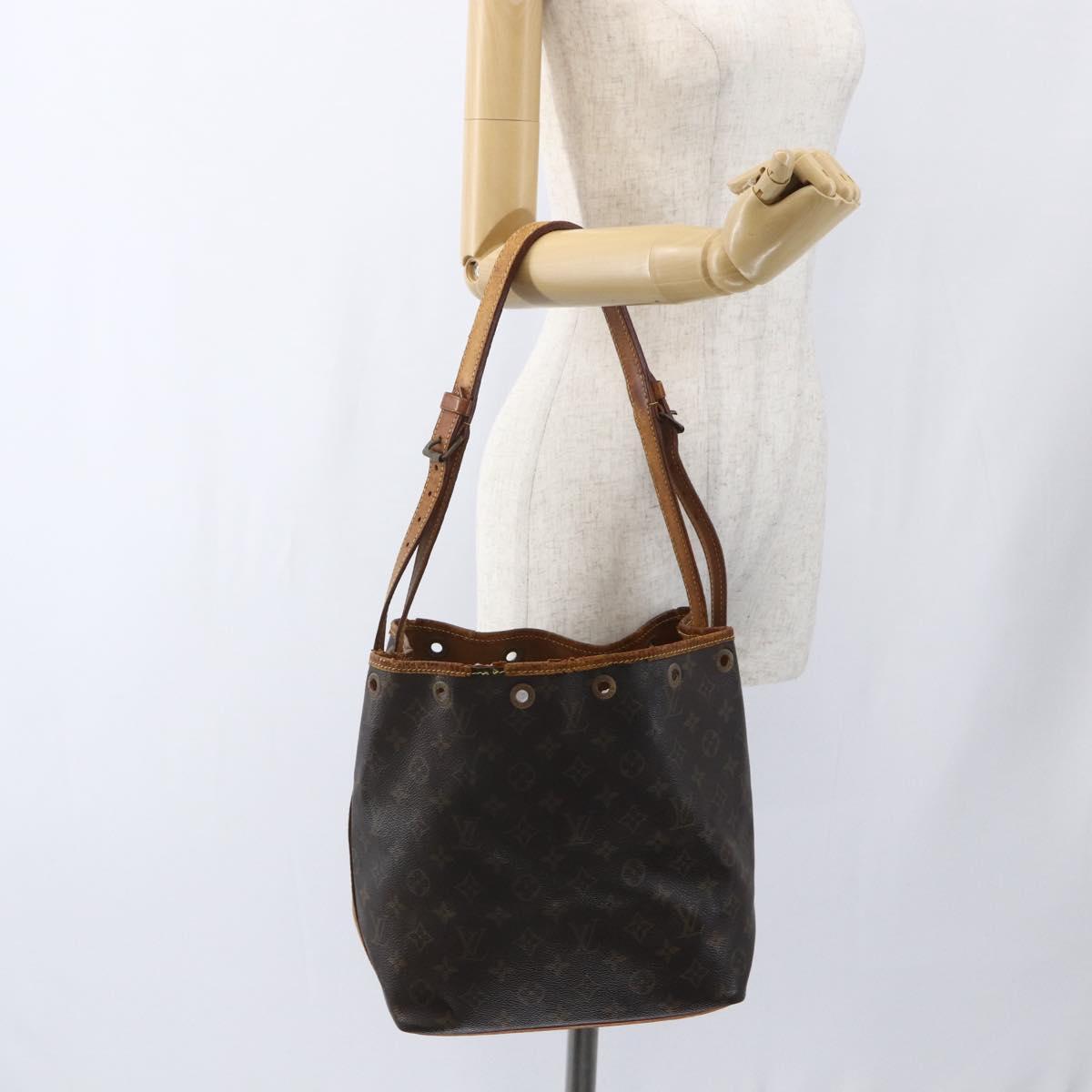 LOUIS VUITTON Monogram Petit Noe Shoulder Bag M42226 LV Auth 170103