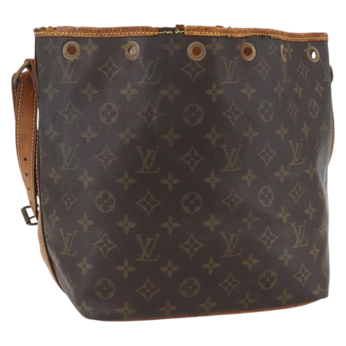 LOUIS VUITTON Monogram Petit Noe Shoulder Bag M42226 LV Auth 170103