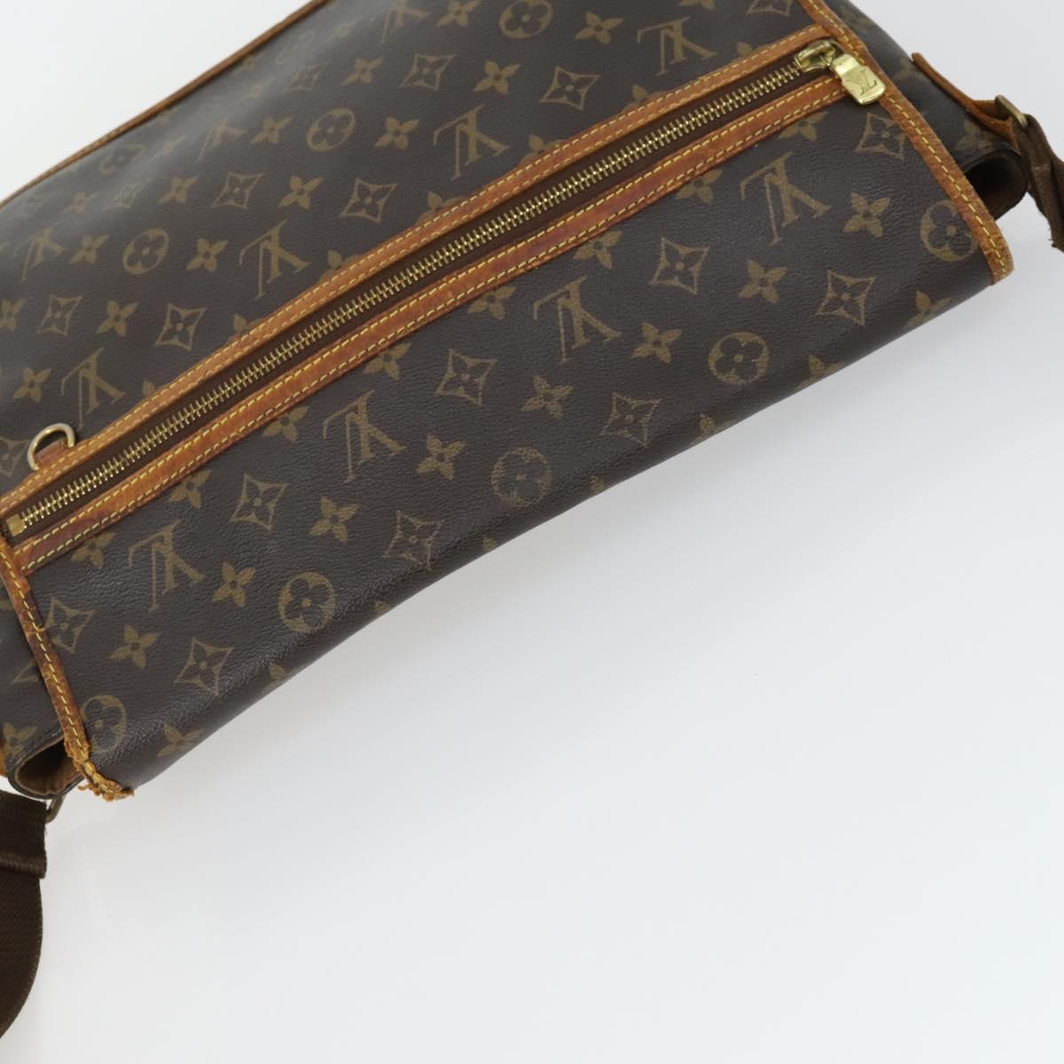LOUIS VUITTON Monogram Messenger Bosphore GM Shoulder Bag M40105 LV Auth 170224