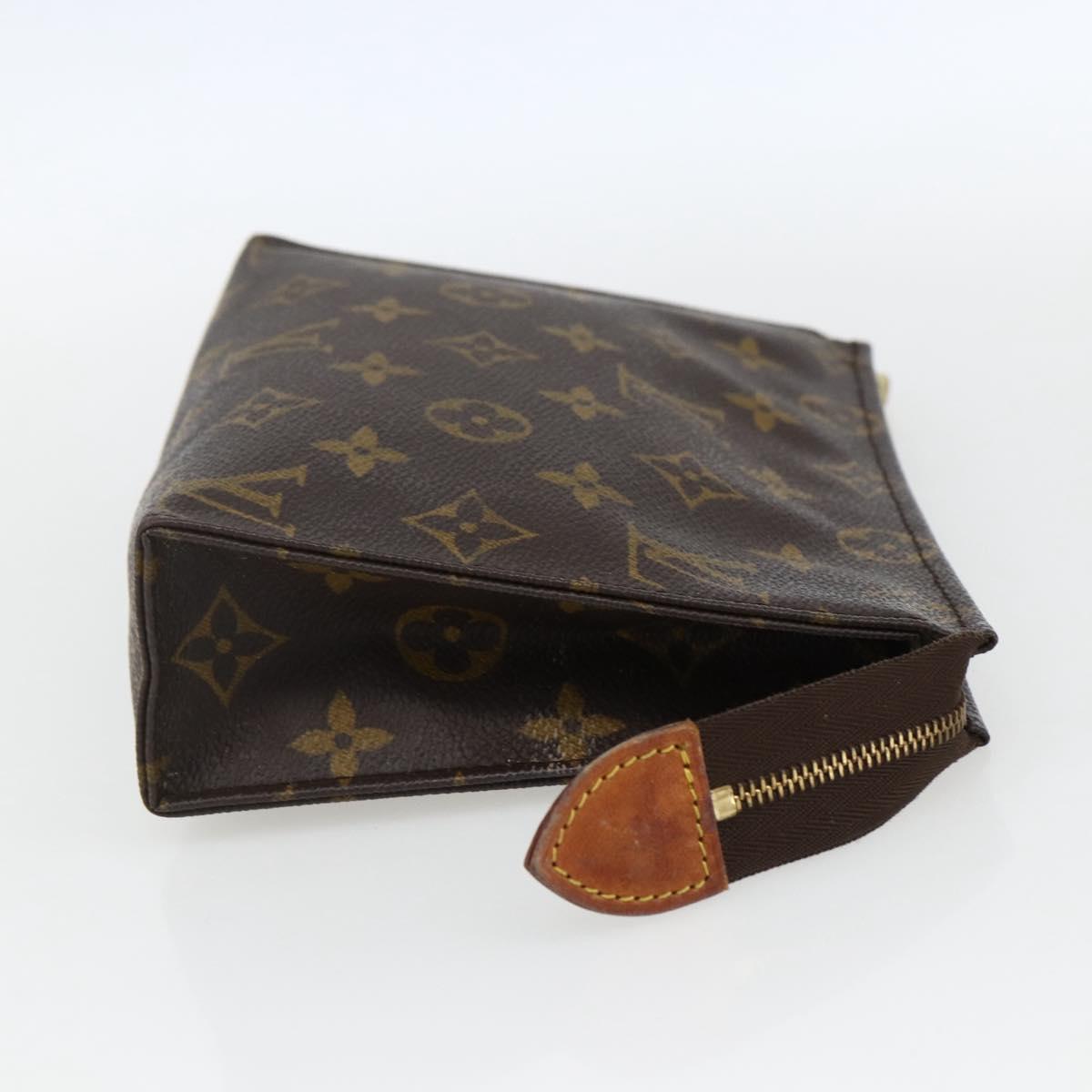 LOUIS VUITTON Monogram Poche Toilette 19 Pouch M47544 LV Auth 170581