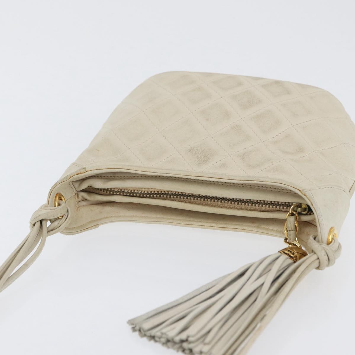 CHANEL Matelasse Shoulder Bag Lamb Skin Ivory Gold CC Auth 170897