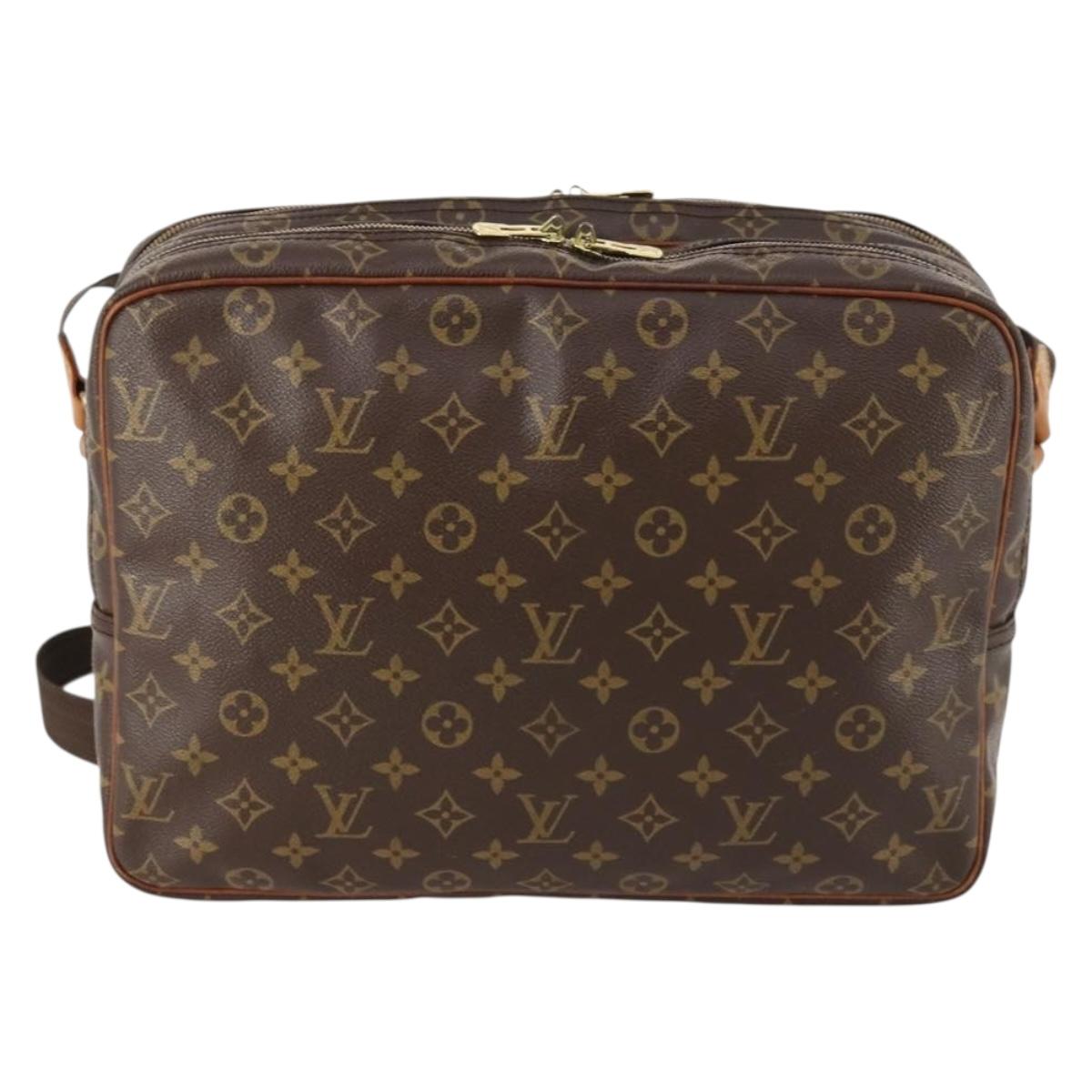 LOUIS VUITTON Monogram Reporter GM Shoulder Bag M45252 LV Auth 170965