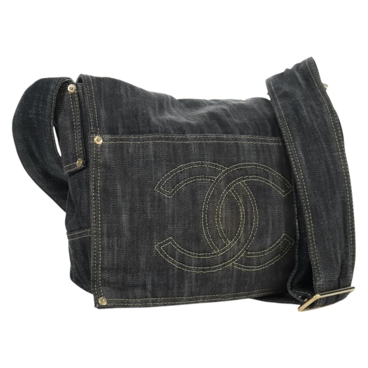 CHANEL COCO Mark Shoulder Bag Denim Navy Gold CC Auth 171512SAM