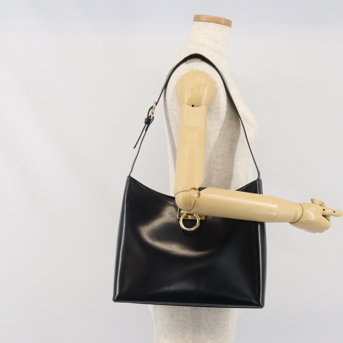 Salvatore Ferragamo Gancini Shoulder Bag Patent leather Gold Black Auth 171642