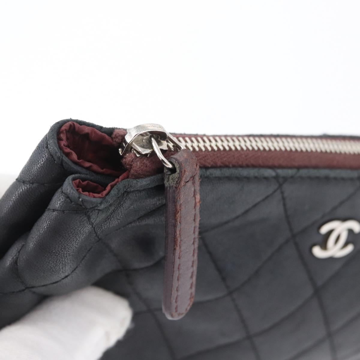 CHANEL Matelasse Pouch Lamb Skin Black Gold CC Auth 171878