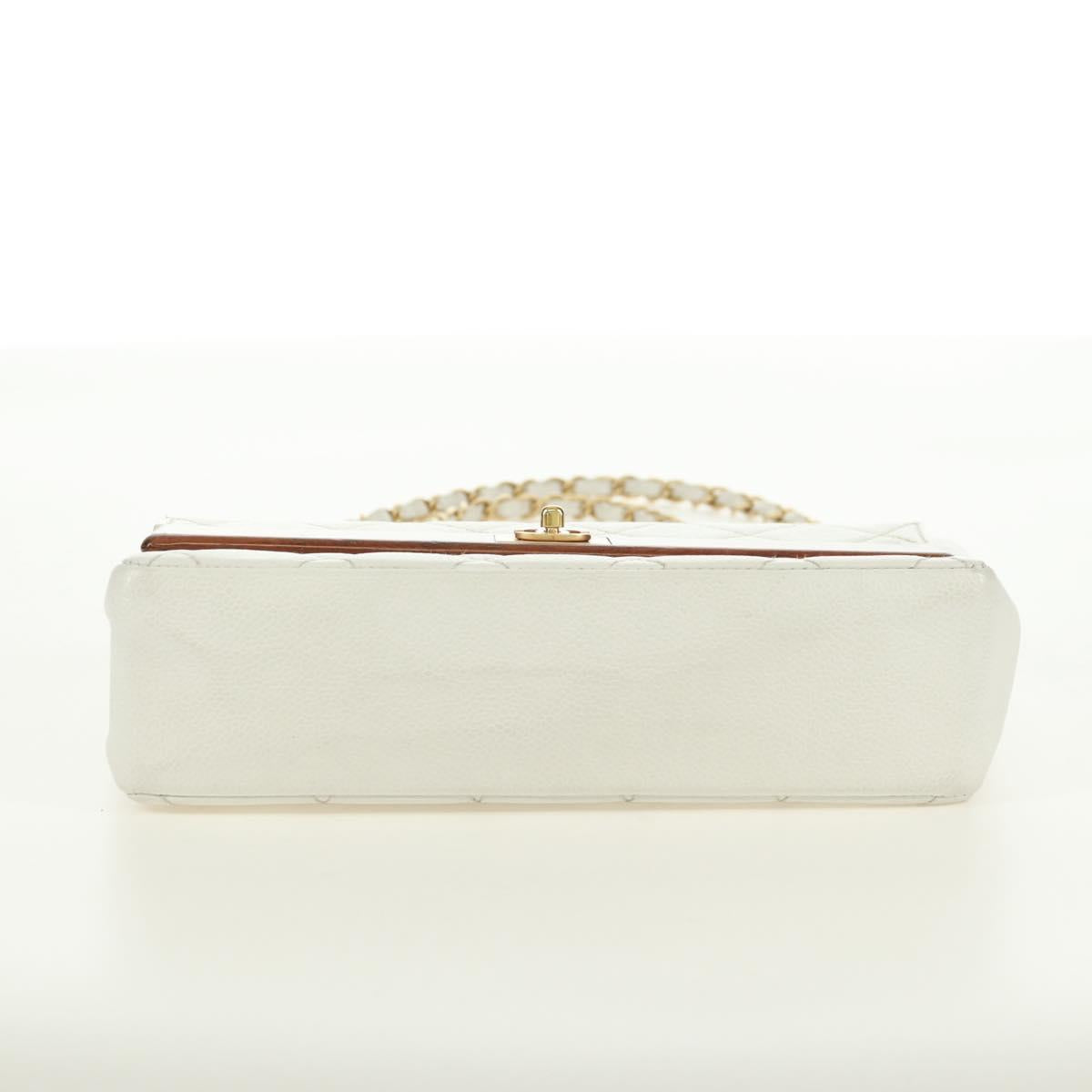CHANEL Matelasse 22 Chain Shoulder Bag Caviar Skin White Gold CC Auth 172038SAV