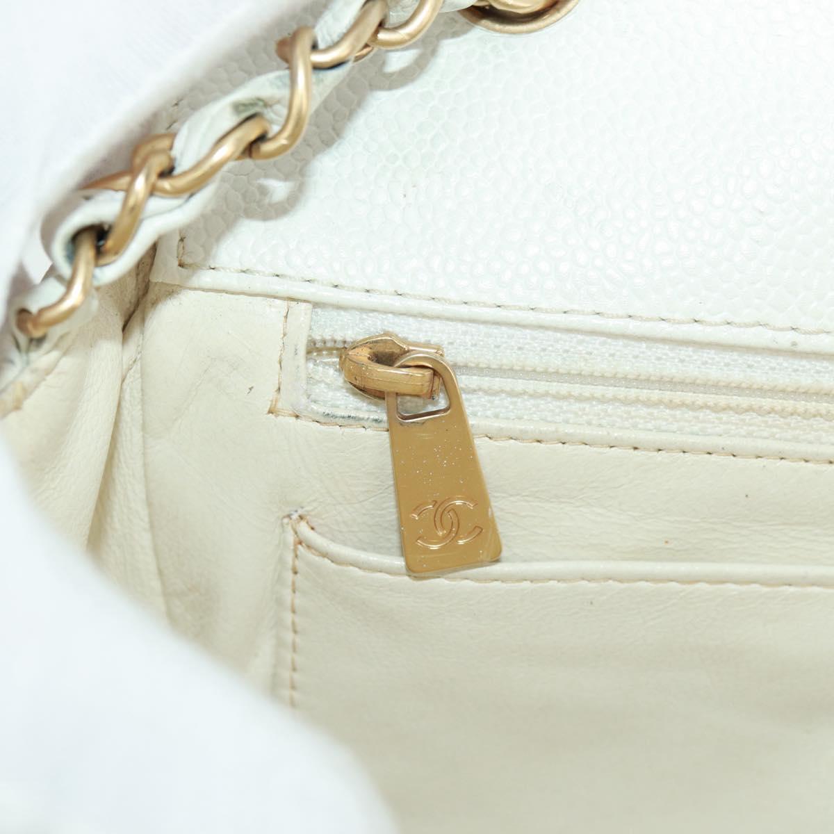 CHANEL Matelasse 22 Chain Shoulder Bag Caviar Skin White Gold CC Auth 172038SAV