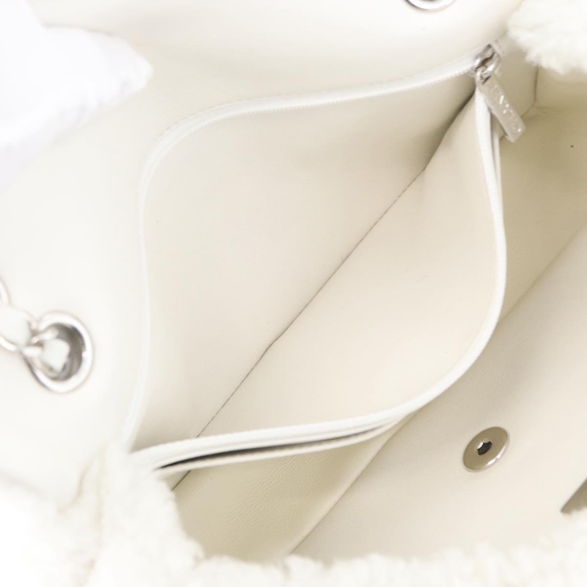 CHANEL Matelasse 25 Chain Shoulder Bag Mouton White Silver CC Auth 172561SM